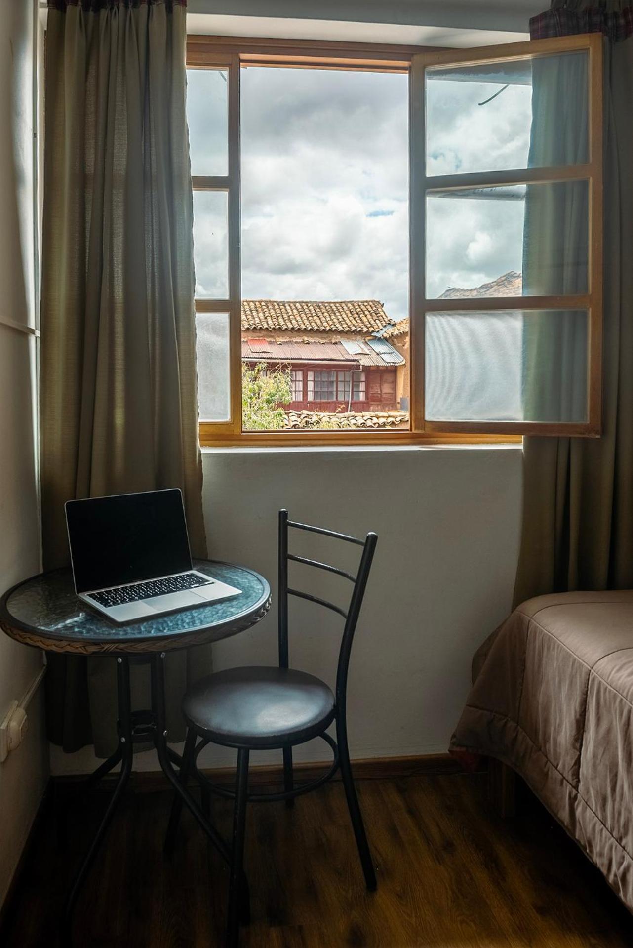Bed & Breakfast Net House 2*