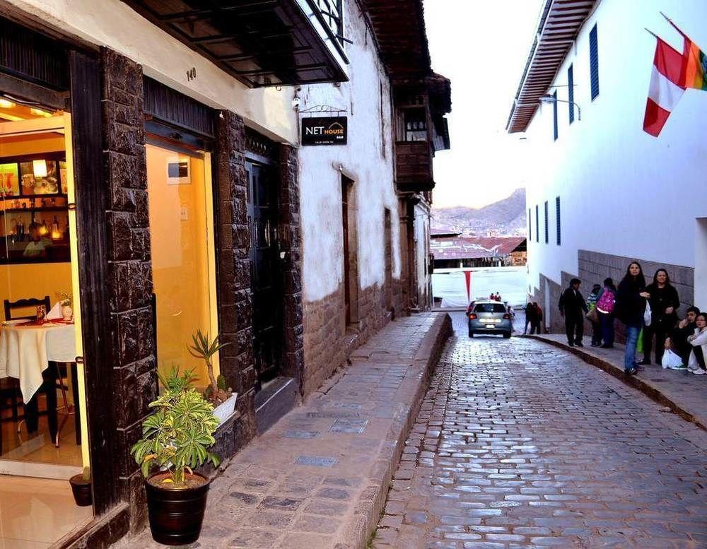 Net House Bed & Breakfast 2*